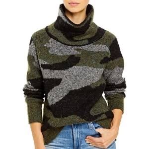 Aqua Knit Turtleneck Sweater in Green Camo